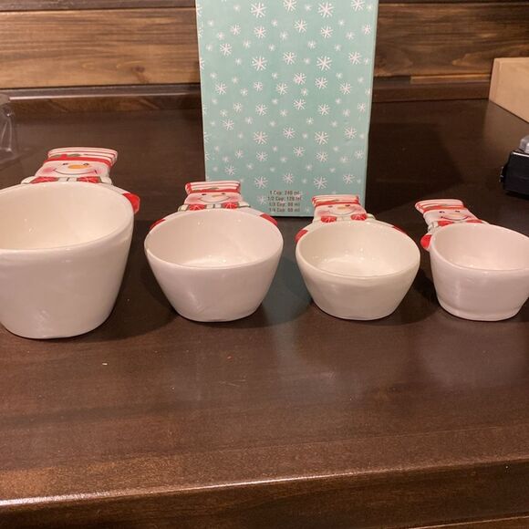Nesting Snowmen Ceramic Christmas Measuring Cup Set - Picture 8 of 8